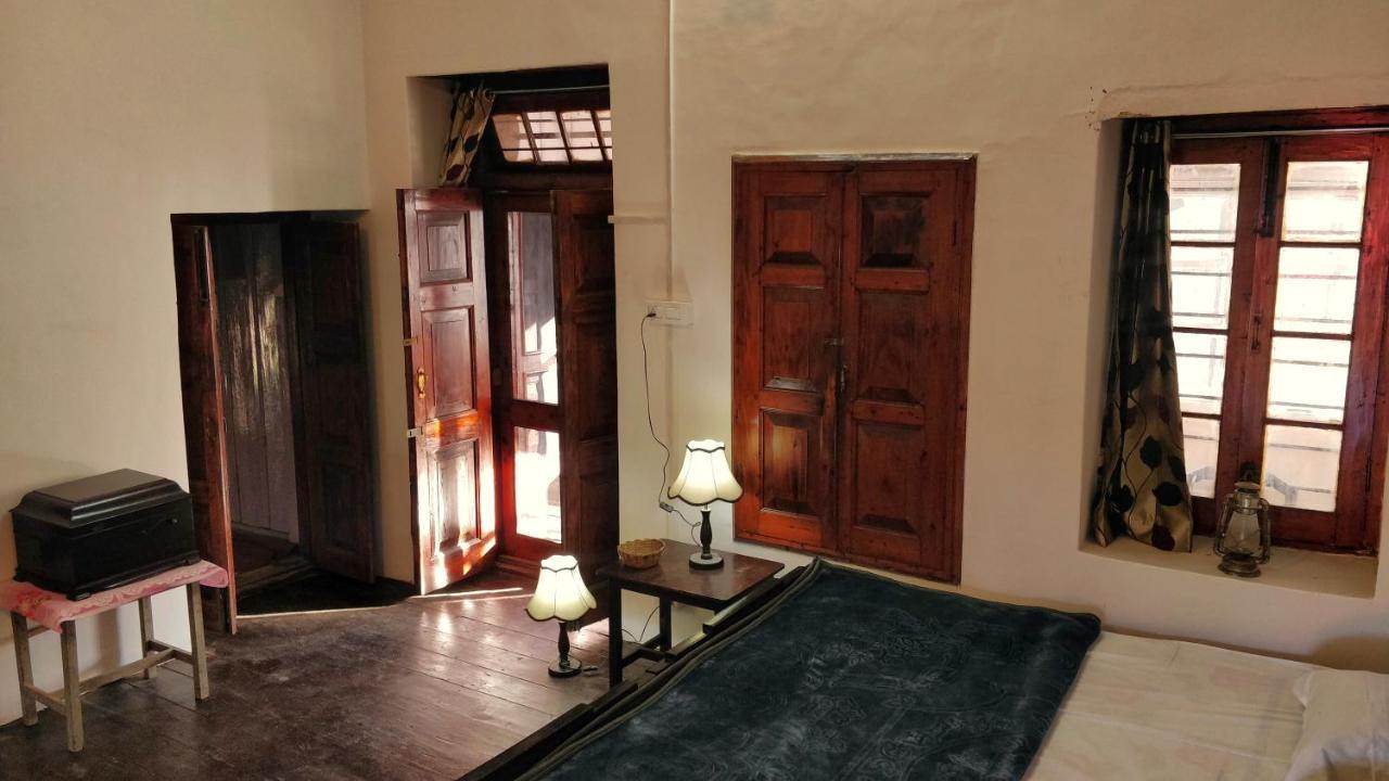 Black Bear Cottage Khajjiar Экстерьер фото